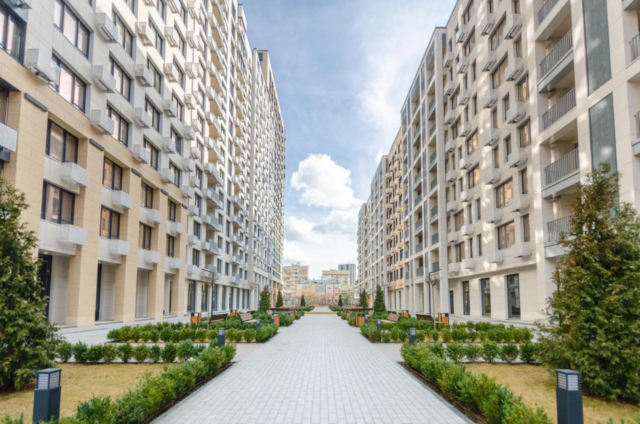 Petrovdom 12-131B Apartments In Rc "Yaroslaviv Grad"Bulvarno Kudriavska 17B Kyiv Exterior photo